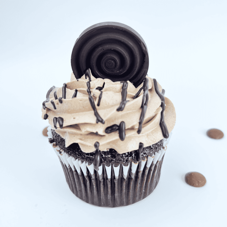 Decorate Chocolate Cup Cake - Image 2