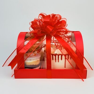 Valentine Special Package – Luxury Cake & Treat Box